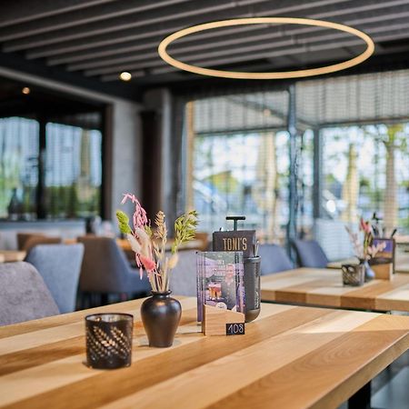 Genusshotel Wenisch 施特劳宾 外观 照片